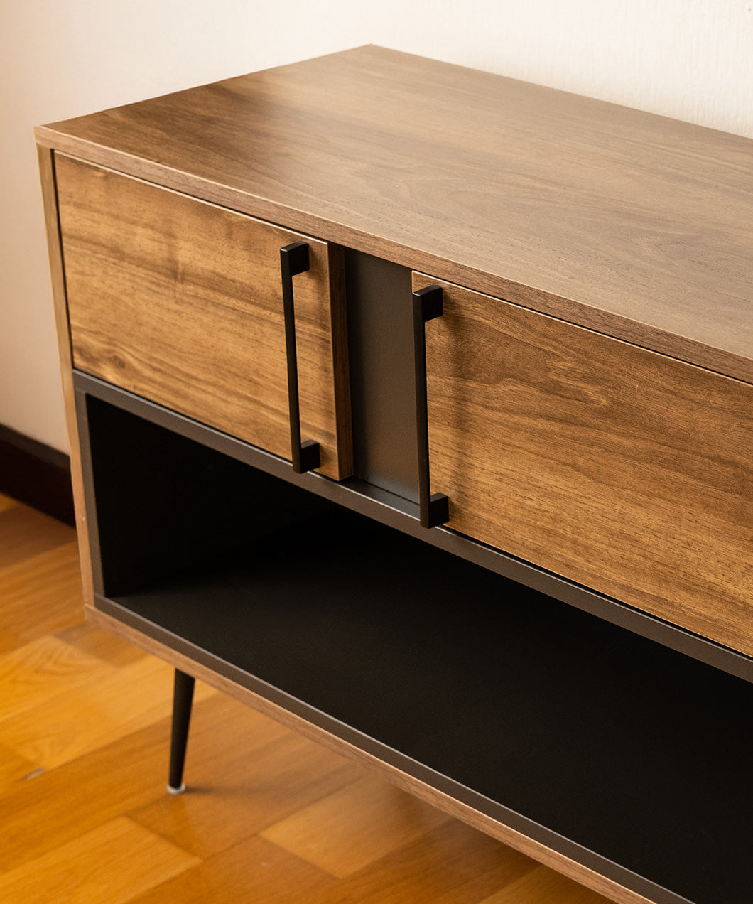 Lily Konsol Çift Kapaklı